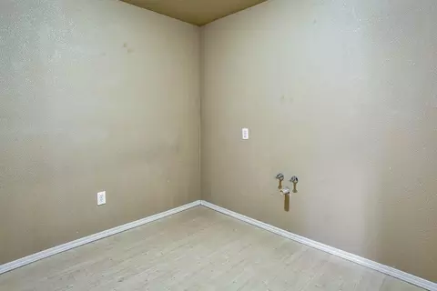 2570 Snow Ln, Redding, CA 96003 photo 12