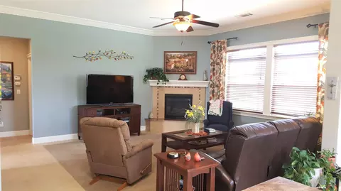 688 Durango Way, Redding, CA 96003 photo 9