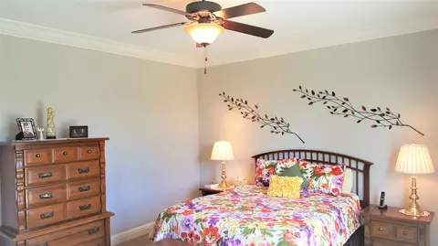 688 Durango Way, Redding, CA 96003 photo 15