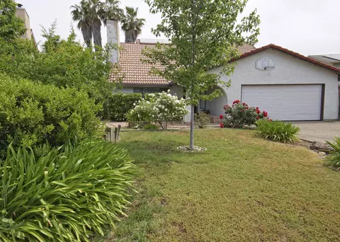 1272 Hawthorne, Redding, CA 96002 photo 1