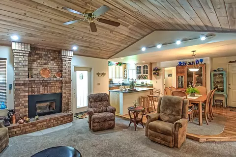 4596 Alta Camino Dr, Redding, CA 96002 photo 10