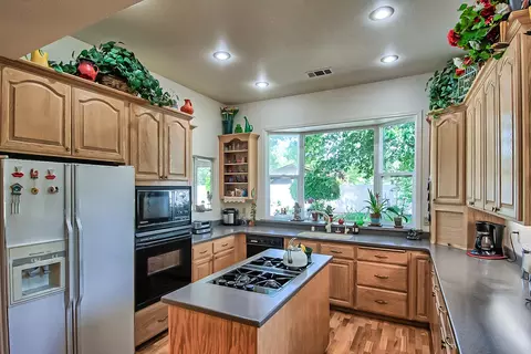 4596 Alta Camino Dr, Redding, CA 96002 photo 13