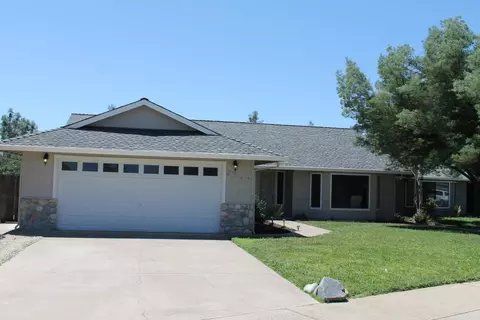 2343 Candlewood Dr, Redding, CA 96003 photo 1