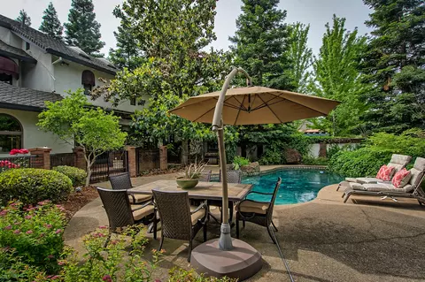 4340 Saratoga Dr, Redding, CA 96002 photo 43