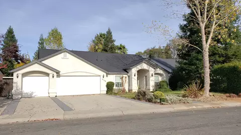 3158 Copper Creek Dr, Redding, CA 96002 photo 1