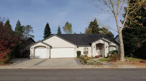 3158 Copper Creek Dr, Redding, CA 96002 photo 2