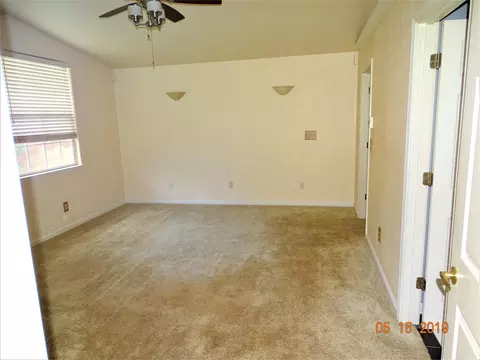 1818 Lindeena Ln, Redding, CA 96002 photo 9