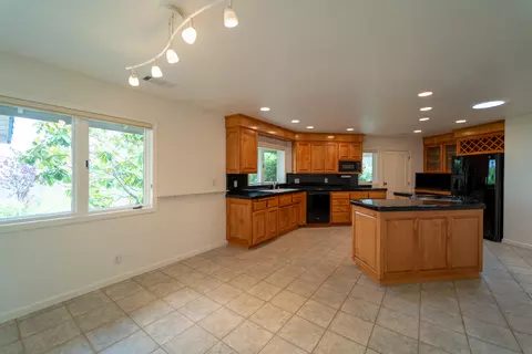 15692 Ranchland Dr, Redding, CA 96001 photo 19