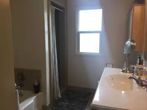 875 South St, Redding, CA 96001 photo 7