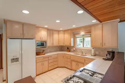3520 Ebby Ln, Anderson, CA 96007 photo 5