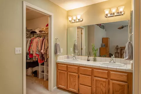 4954 Tralee Ln, Redding, CA 96001 photo 10