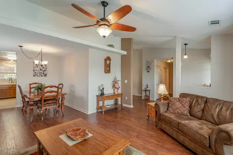 4954 Tralee Ln, Redding, CA 96001 photo 3