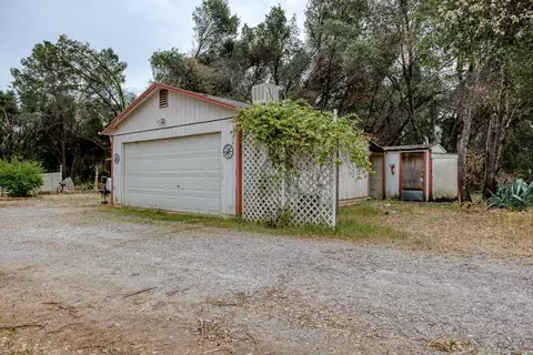 20019 Sylvia Ln, Redding, CA 96002 photo 13