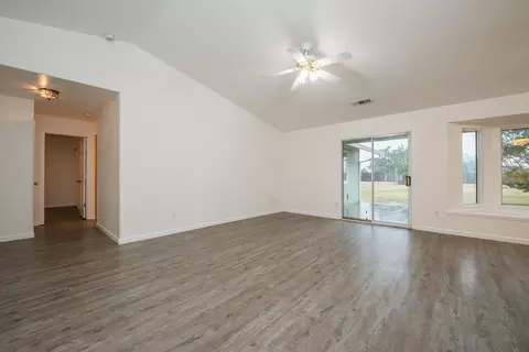 1062 Partridge Dr, Redding, CA 96003 photo 8