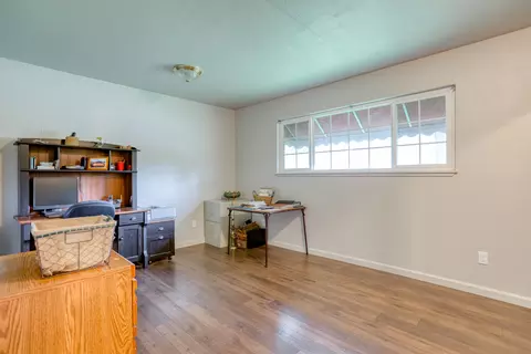 2880 Sacramento Dr, Redding, CA 96001 photo 11