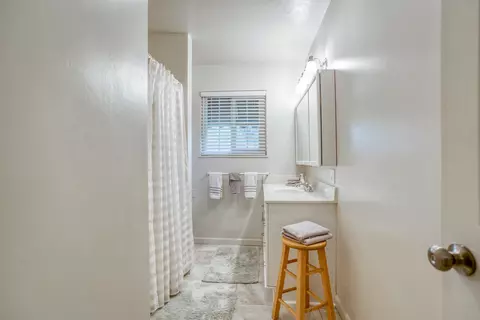 2880 Sacramento Dr, Redding, CA 96001 photo 10