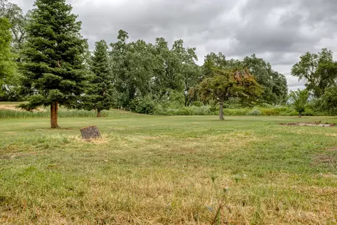 2880 Sacramento Dr, Redding, CA 96001 photo 24