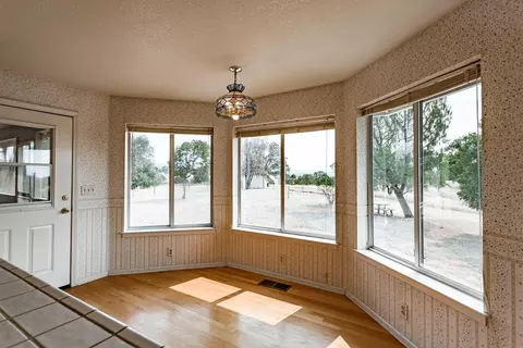 22399 Mirror Valley Ln, Redding, CA 96003 photo 16