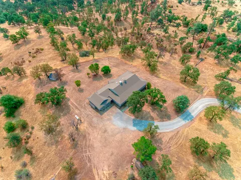 22399 Mirror Valley Ln, Redding, CA 96003 photo 32