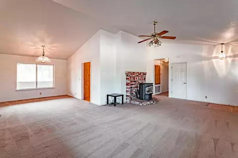 22399 Mirror Valley Ln, Redding, CA 96003 photo 13