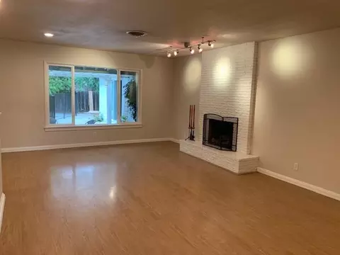 2320 Canal Dr, Redding, CA 96001 photo 8