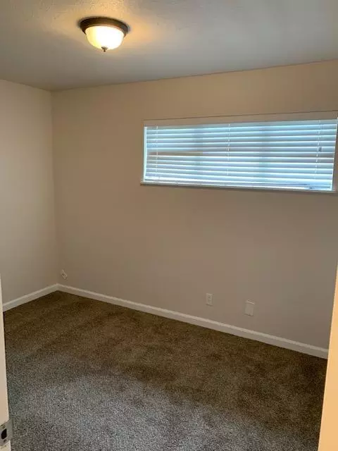 2320 Canal Dr, Redding, CA 96001 photo 23