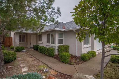 623 Yolla Bolly Trl, Redding, CA 96002 photo 2