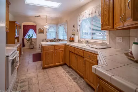 623 Yolla Bolly Trl, Redding, CA 96002 photo 6