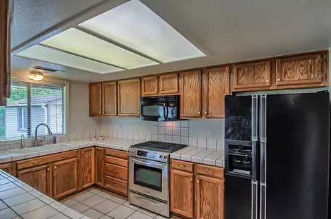 2166 Sageway Dr, Redding, CA 96003 photo 7