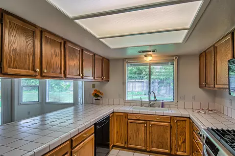 2166 Sageway Dr, Redding, CA 96003 photo 8
