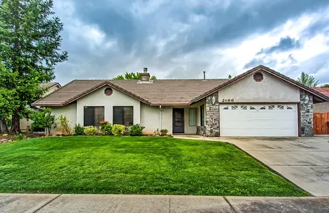 2166 Sageway Dr, Redding, CA 96003 photo 1