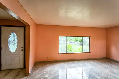 7701 Thistle Ln, Redding, CA 96002 photo 5