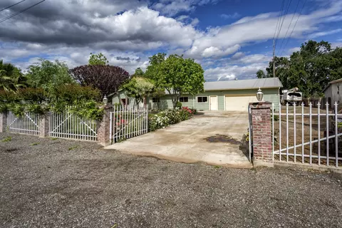 7701 Thistle Ln, Redding, CA 96002 photo 3