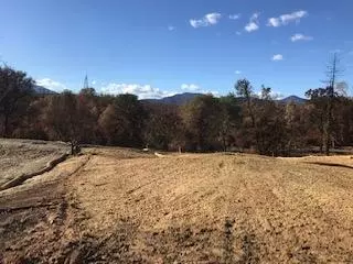 1372 Spinnaker Dr, Redding, CA 96003 photo 3