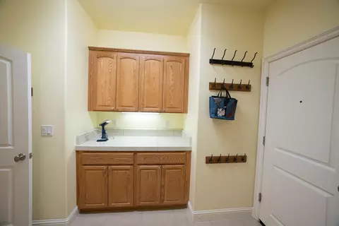 2161 Cadjew St, Redding, CA 96003 photo 31