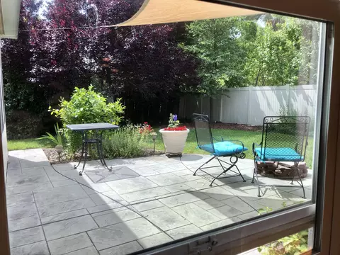 2161 Cadjew St, Redding, CA 96003 photo 7