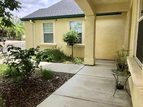 2161 Cadjew St, Redding, CA 96003 photo 4