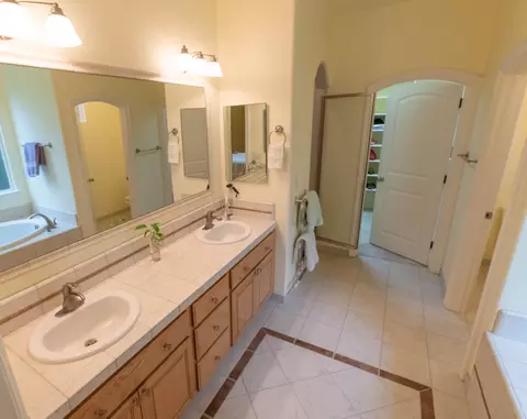 2161 Cadjew St, Redding, CA 96003 photo 18