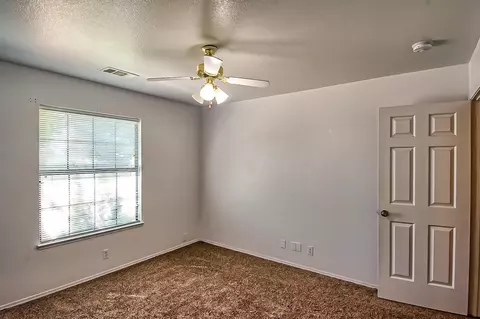 823 Wingsetter Ct, Redding, CA 96003 photo 9