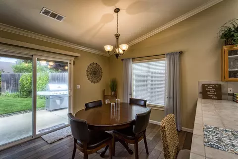 1644 Spanish Bay Dr, Redding, CA 96003 photo 8