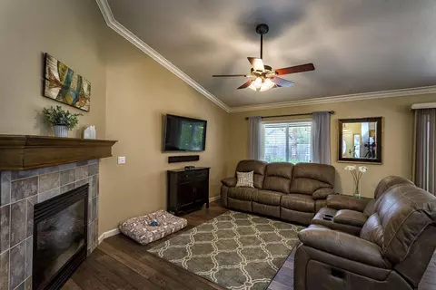 1644 Spanish Bay Dr, Redding, CA 96003 photo 7