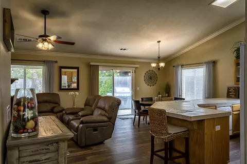 1644 Spanish Bay Dr, Redding, CA 96003 photo 6