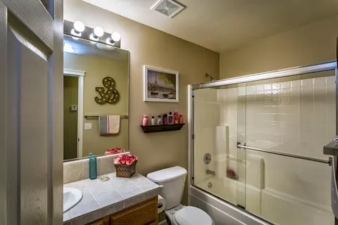 1644 Spanish Bay Dr, Redding, CA 96003 photo 19