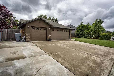 1644 Spanish Bay Dr, Redding, CA 96003 photo 24