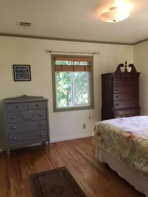 2611 Sacramento Dr, Redding, CA 96001 photo 8