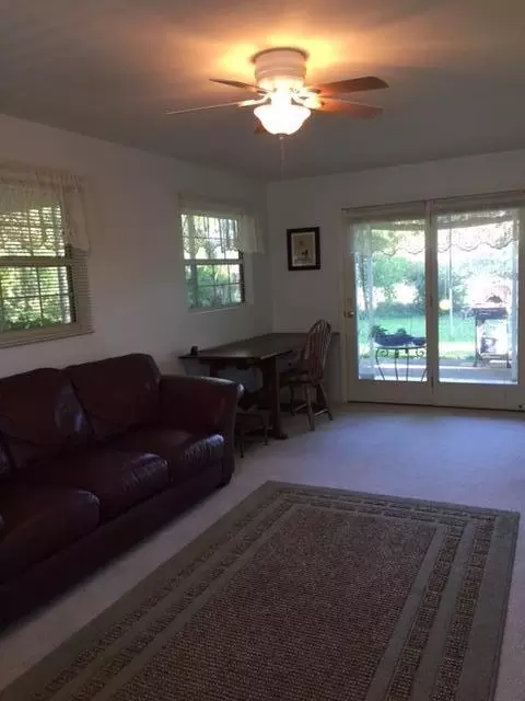 2611 Sacramento Dr, Redding, CA 96001 photo 13