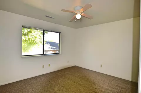 2057 Butte St, Redding, CA 96001 photo 9