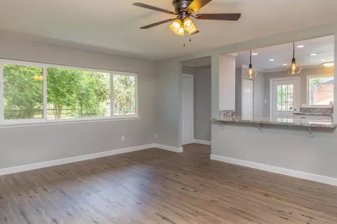 6931 Russell Ln, Redding, CA 96002 photo 10