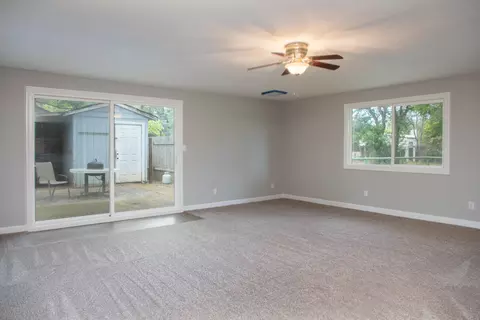6931 Russell Ln, Redding, CA 96002 photo 11