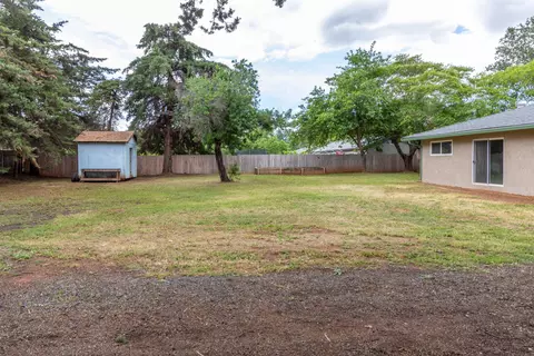 6931 Russell Ln, Redding, CA 96002 photo 19